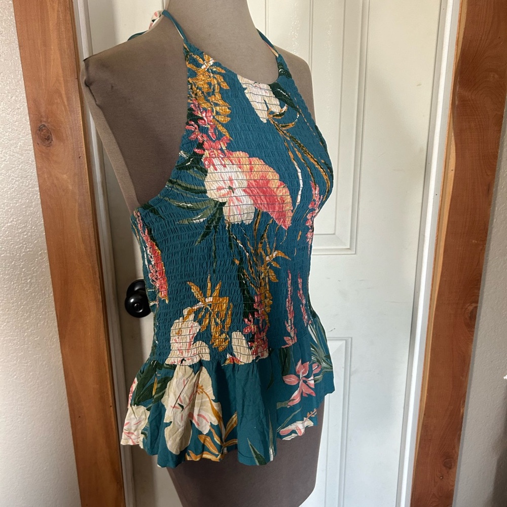 Top Halter - Picture 5 of 7